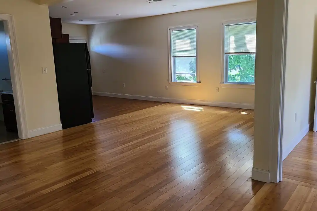 9 Alban St unit 3 – photo 1