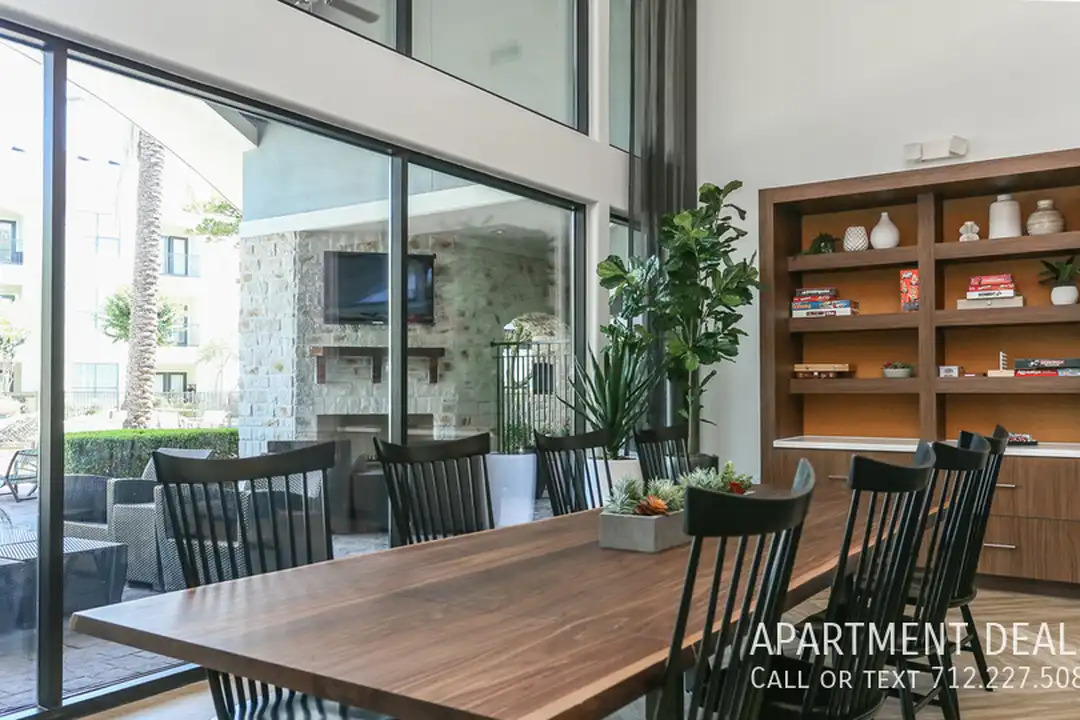 19008 Mission Park Dr - View 2