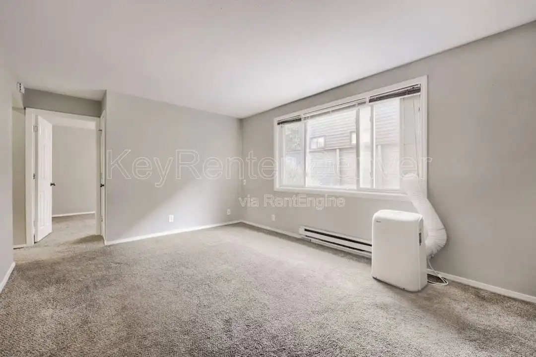 2445 Lawrence St unit D – pohled 3