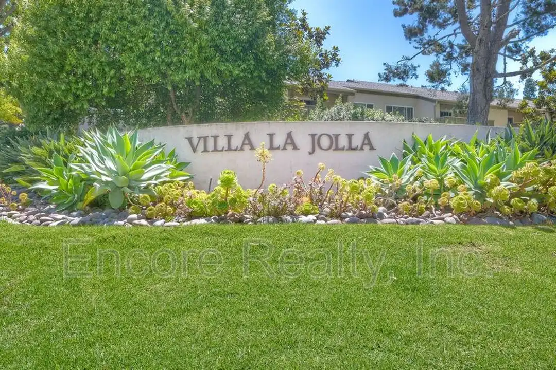 8545 Villa La Jolla Dr unit H – pohled 2