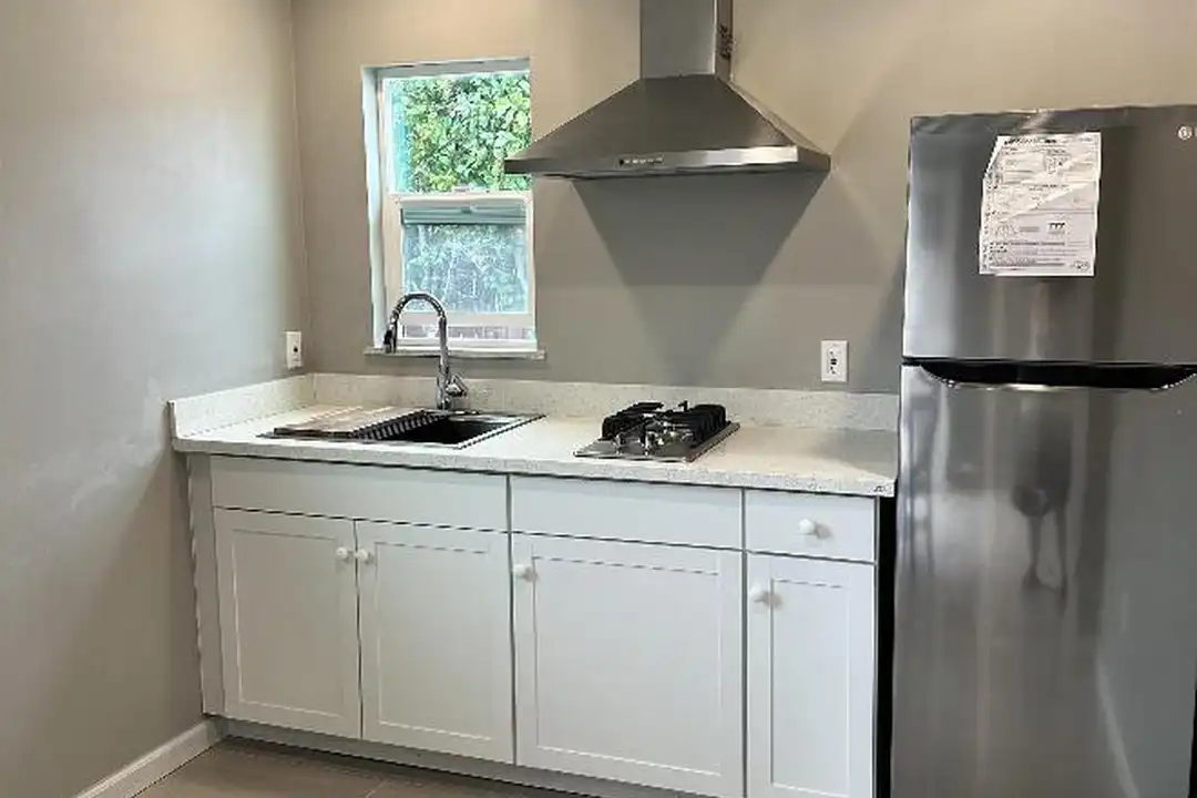 475 Fortuna Ave – photo 1 of 12