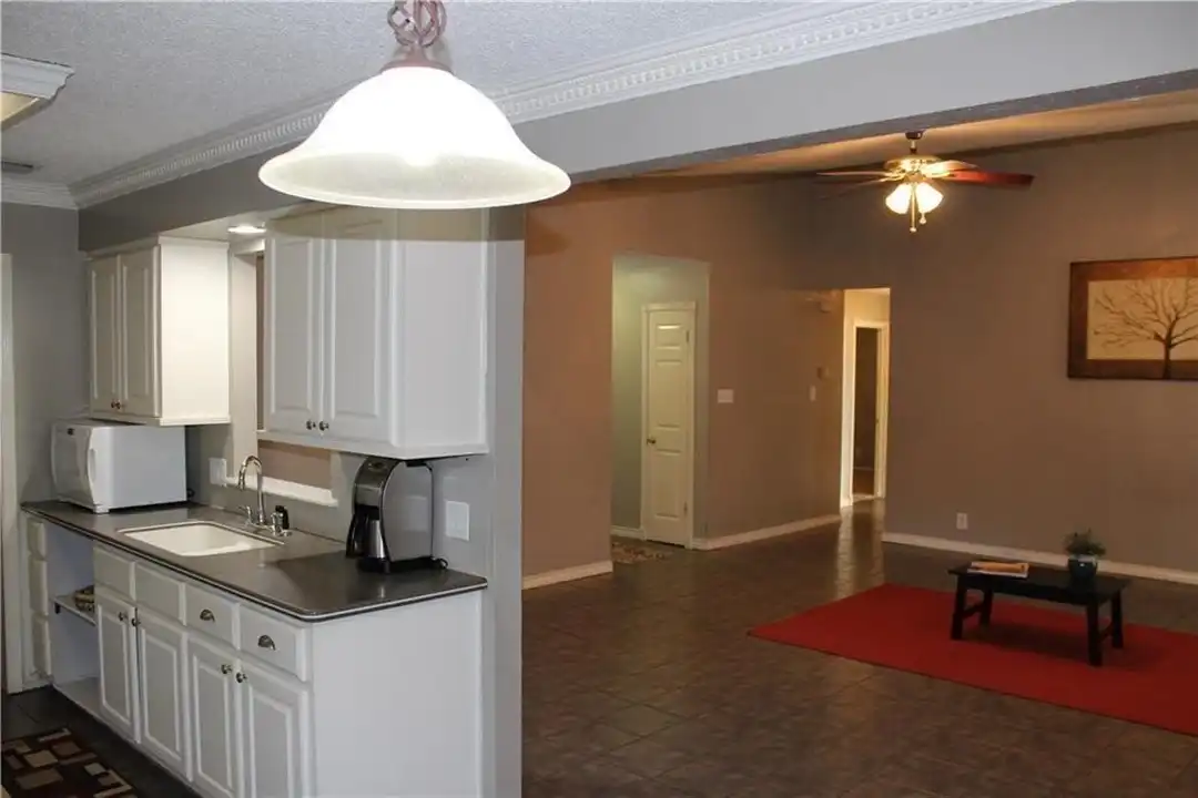1702 Goodson Ln - View 6