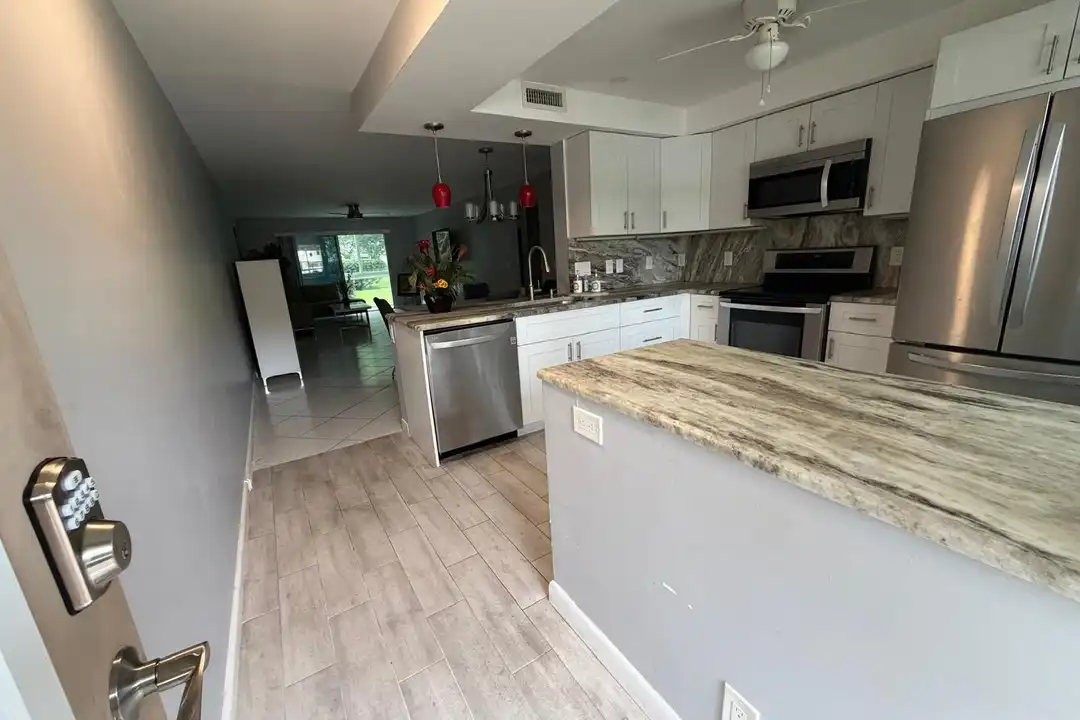 2402 Antigua Cir #D1 - View 4