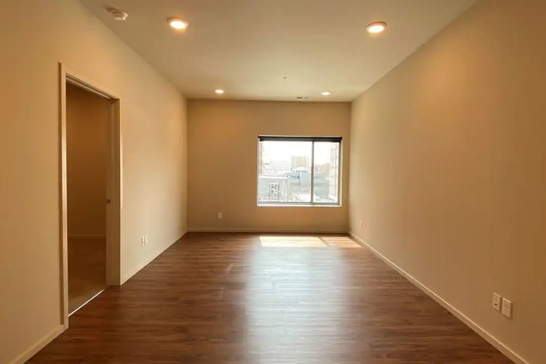 2100 Douglas St unit 469 - View 5