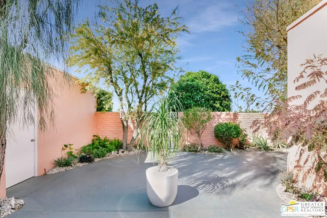 47075 Marrakesh Dr - View 6