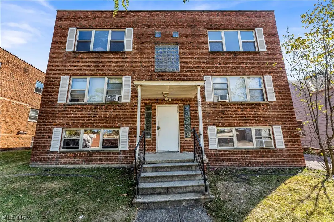5175 Warrensville Center Rd unit 5 – photo 1 of 22