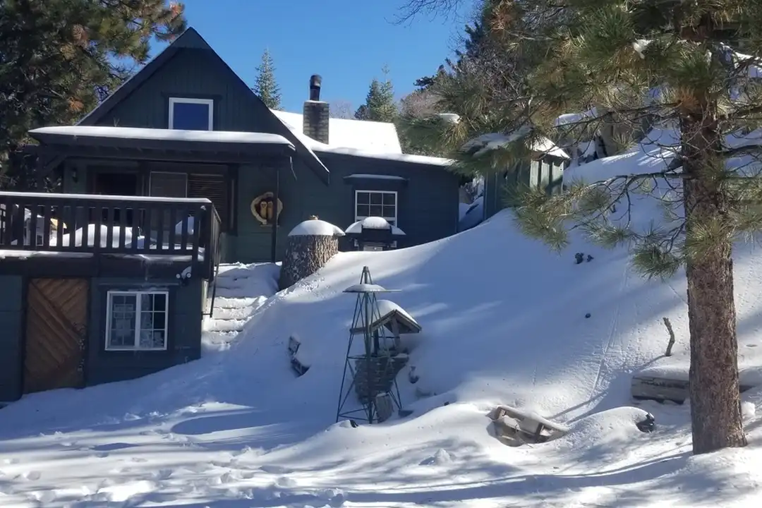 33385 Green Valley Ln – photo 1 of 7