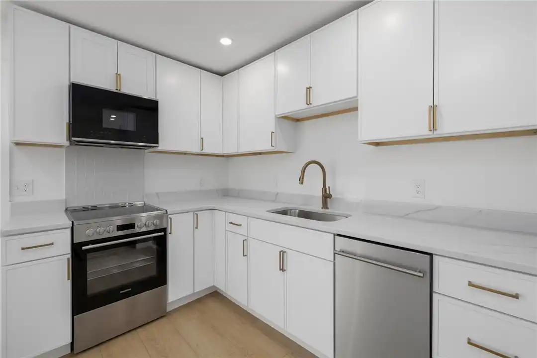 4 Melrose St unit 4 - View 5