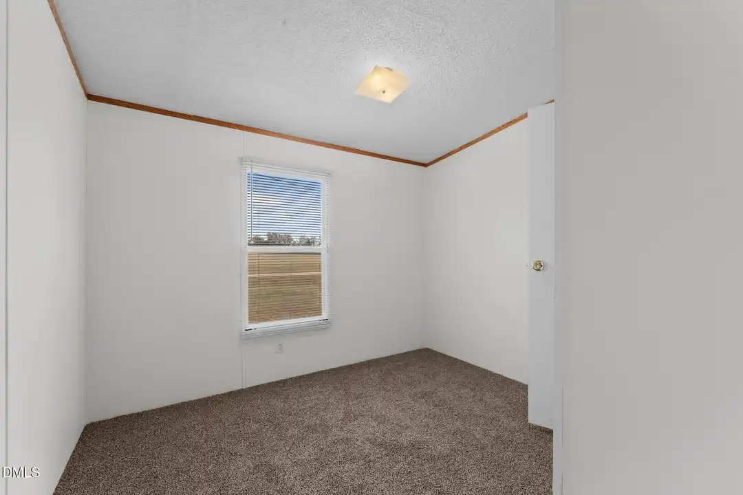 1385 Live Oak Rd - View 4