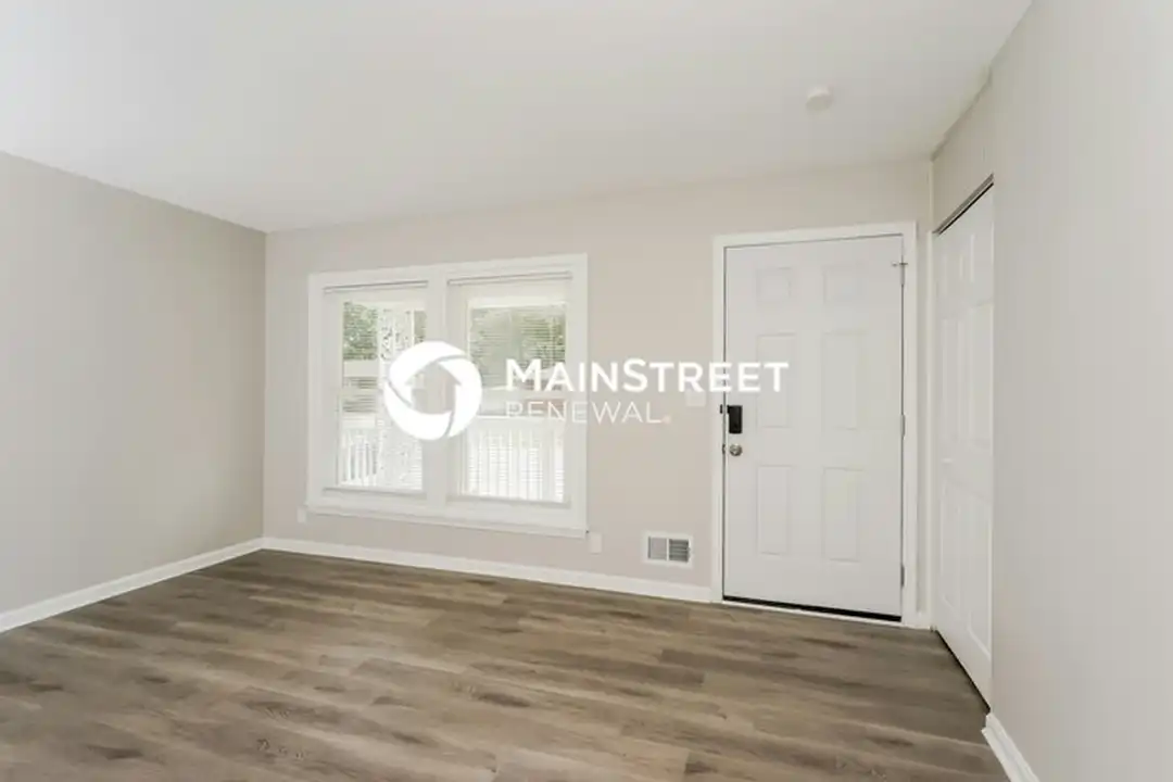 4220 Buxton Dr – pohled 5
