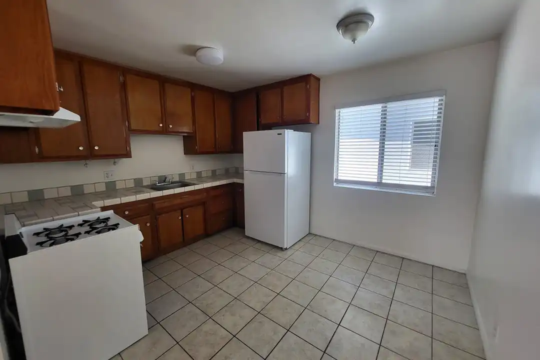 1702 Park Ave unit 4 - View 5