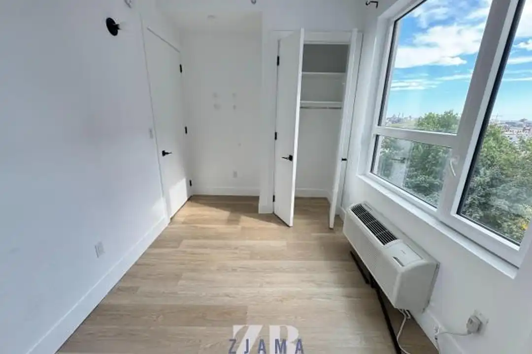 1042 President St - View 5