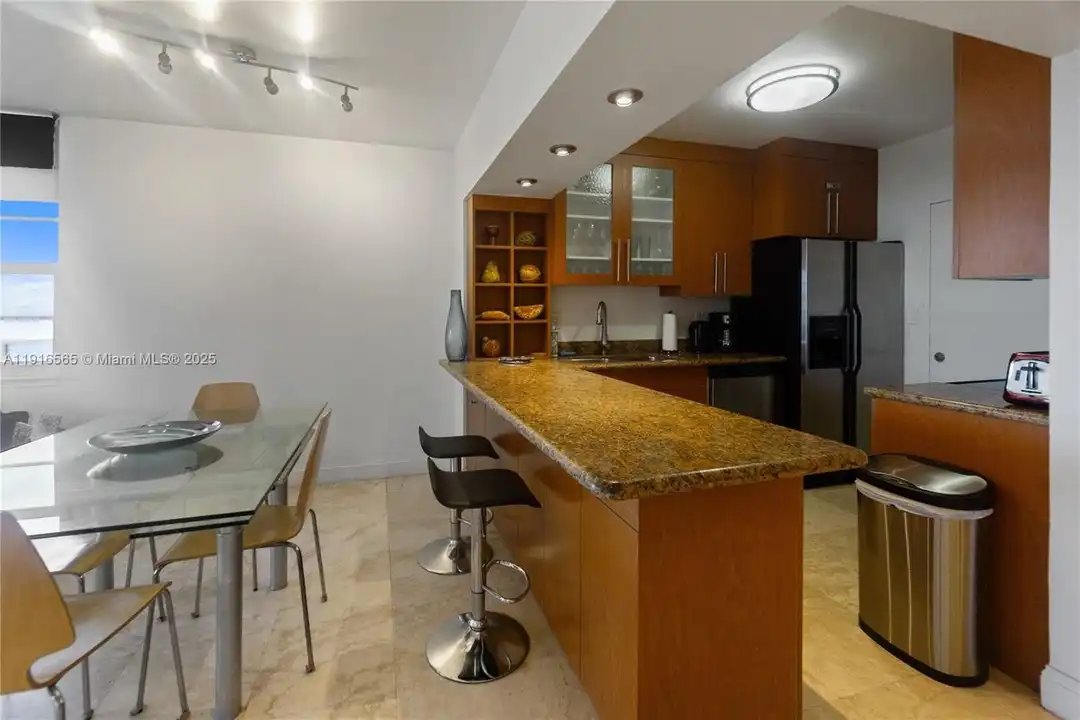 100 Lincoln Rd #847 - View 4