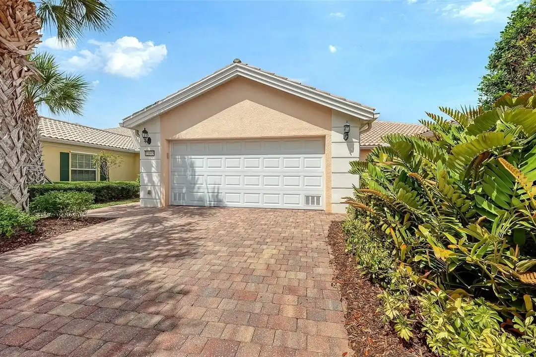 11605 Garessio Ln - View 2