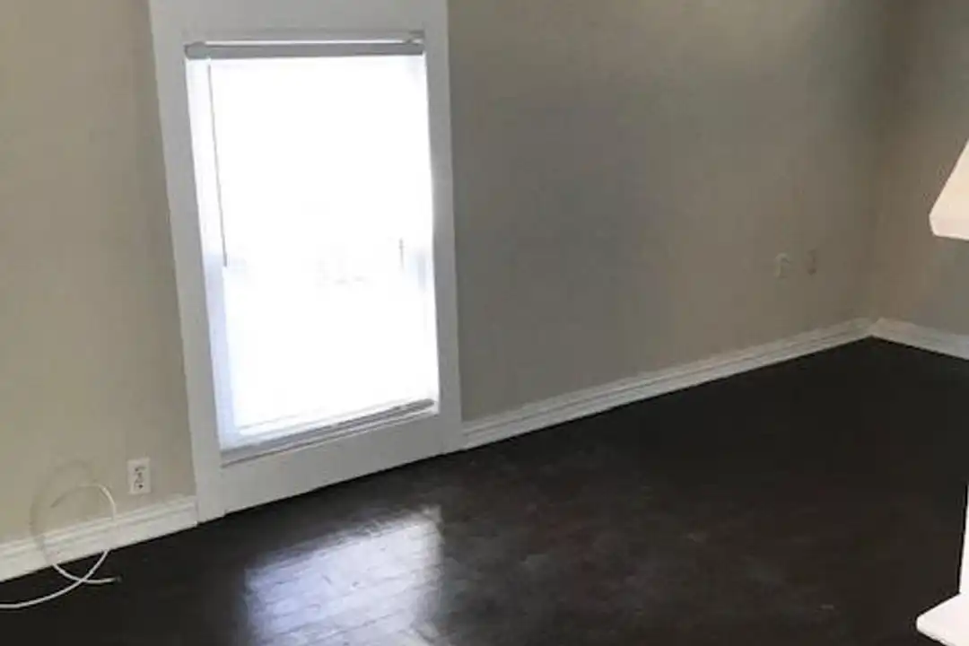 1906 Austin Ave – photo 1