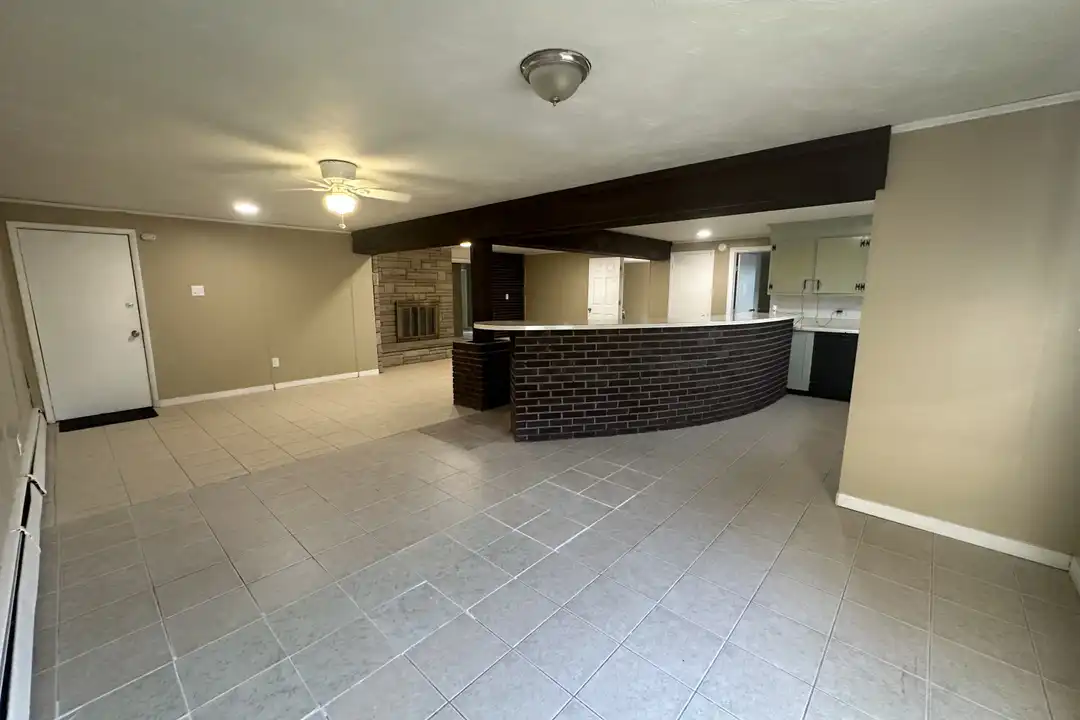6311 Cheviot Rd unit 5 – photo 1