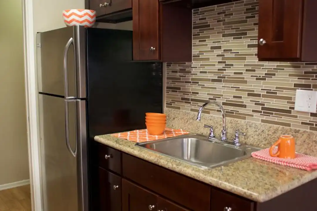 425 Lime Ave unit 307 – photo 1