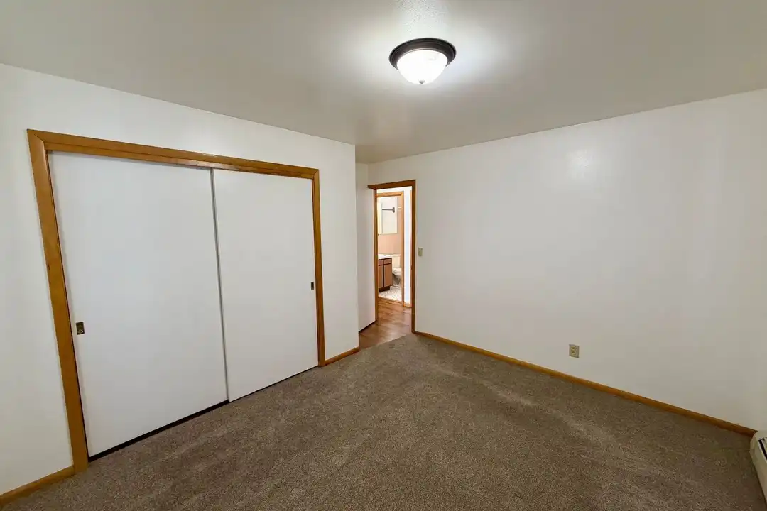 1120 Sunset Blvd unit #4 - More
