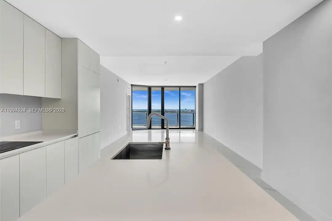 711 NE 23rd Terrace unit 3303 - View 2