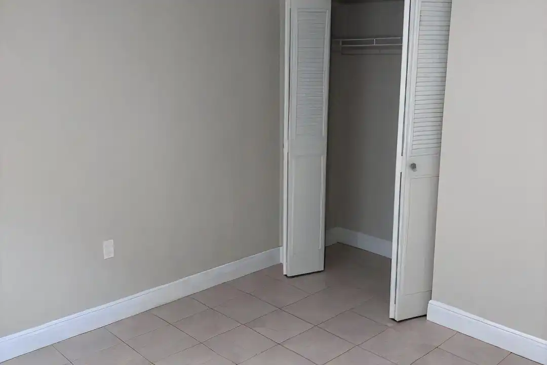 5393 SE 48th Ave unit Unit C - View 5