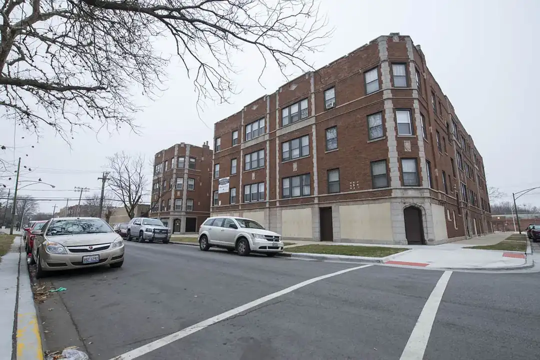 11111 S Vernon – photo 1