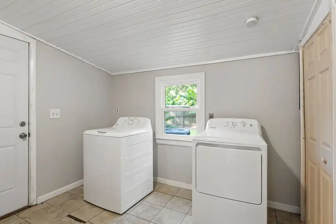 409 Betsy Rd unit B - More