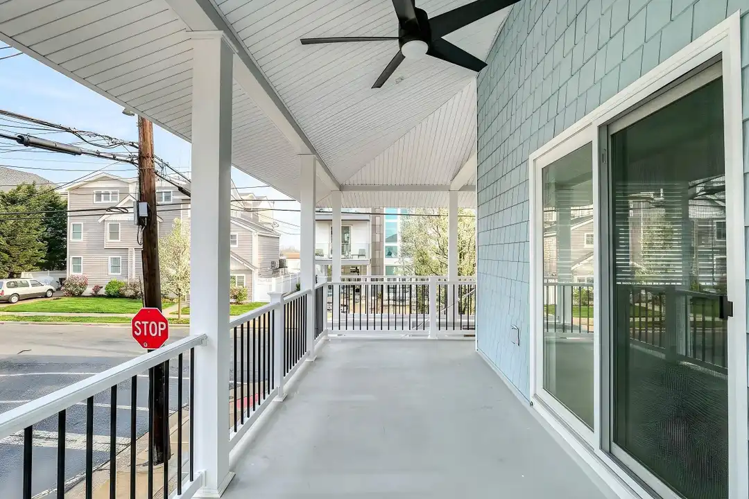 129 N New Haven Ave #2 - View 4