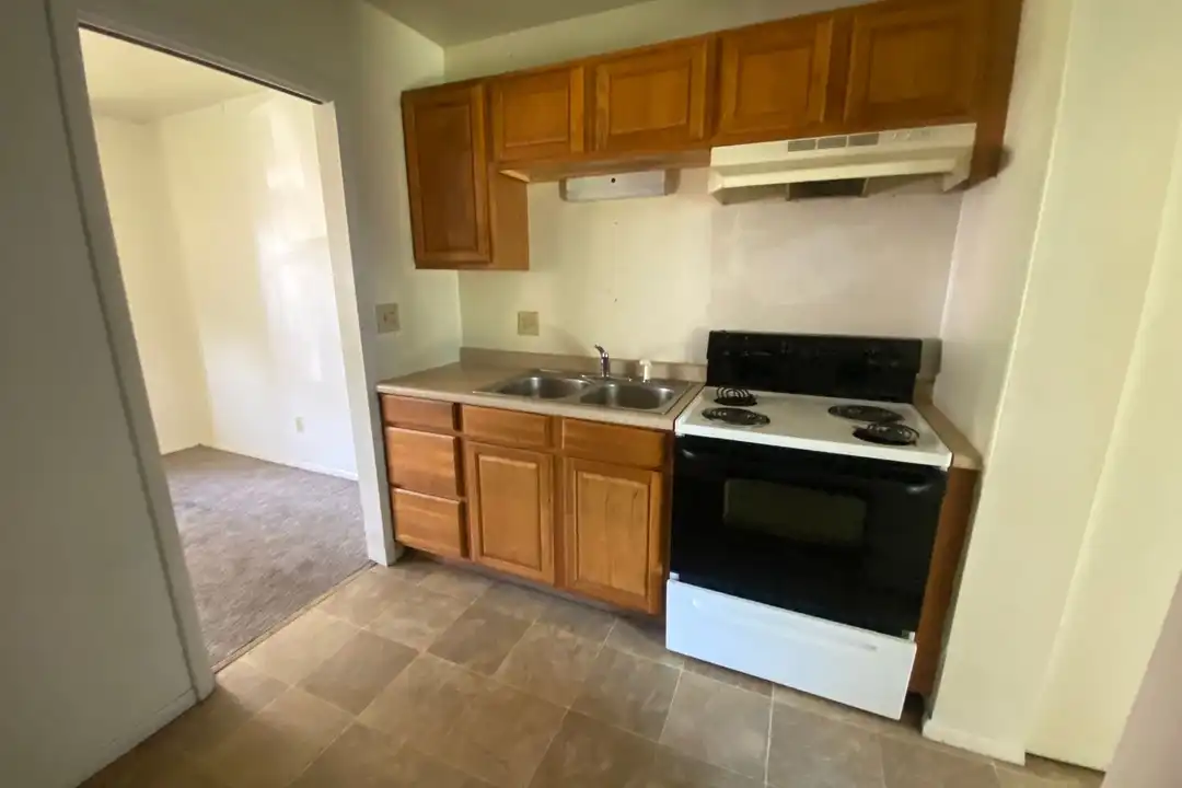 701 S Wall St unit 8 – photo 1 of 6