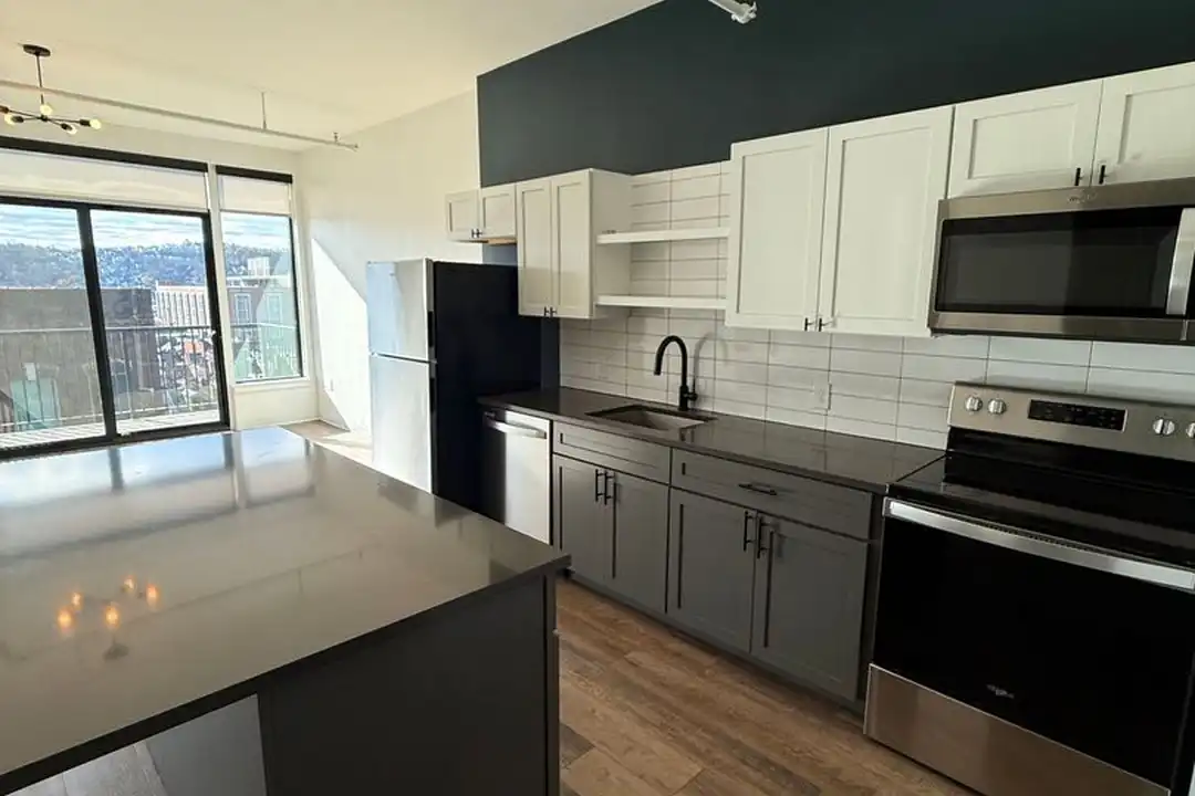 1709 Fifth Ave unit Unit 512 – photo 1