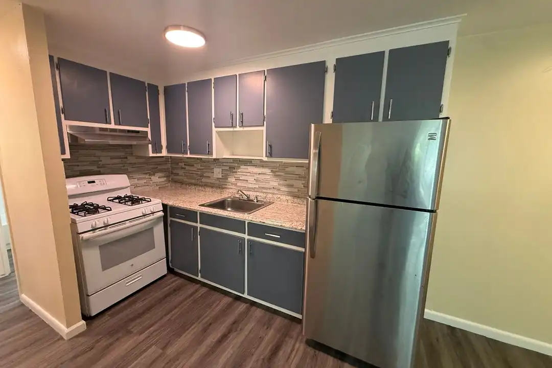 17 Edgewood Ave unit ED 17 / 203 - View 3