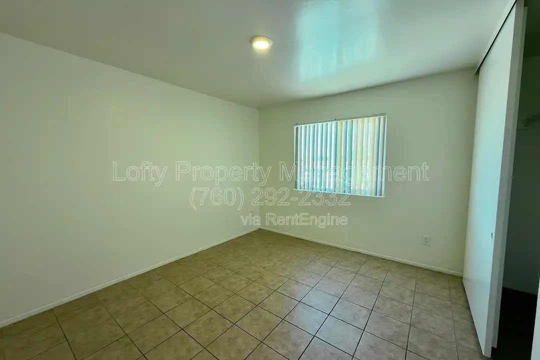 5260 Rex Ave unit 5 - More