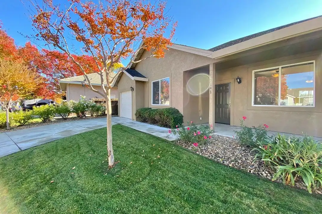2141 Devonshire Dr unit 2141 Devonshire Drive - View 3