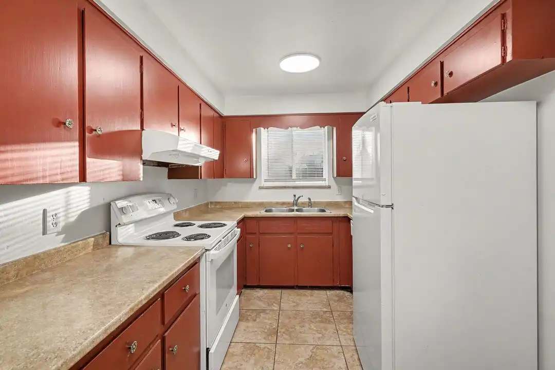 535 S Quitman St unit Unit A – další