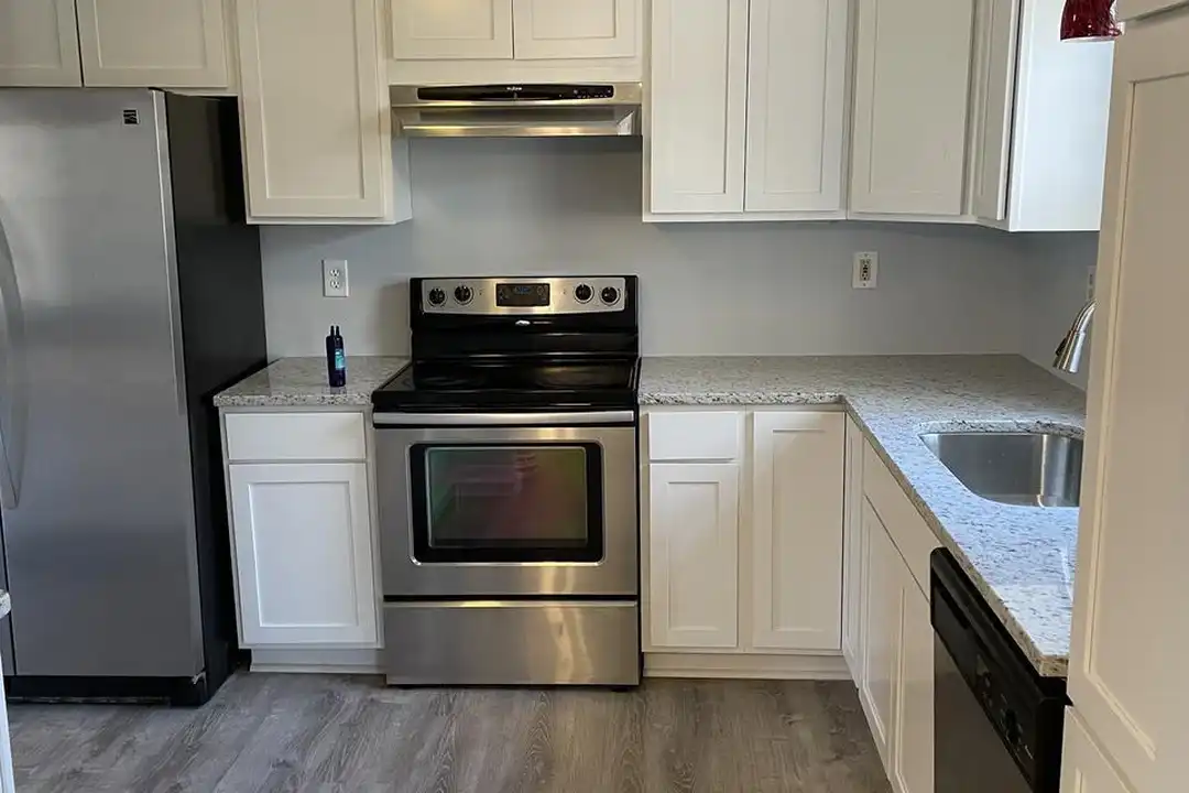 210 Wakefield Dr - View 4