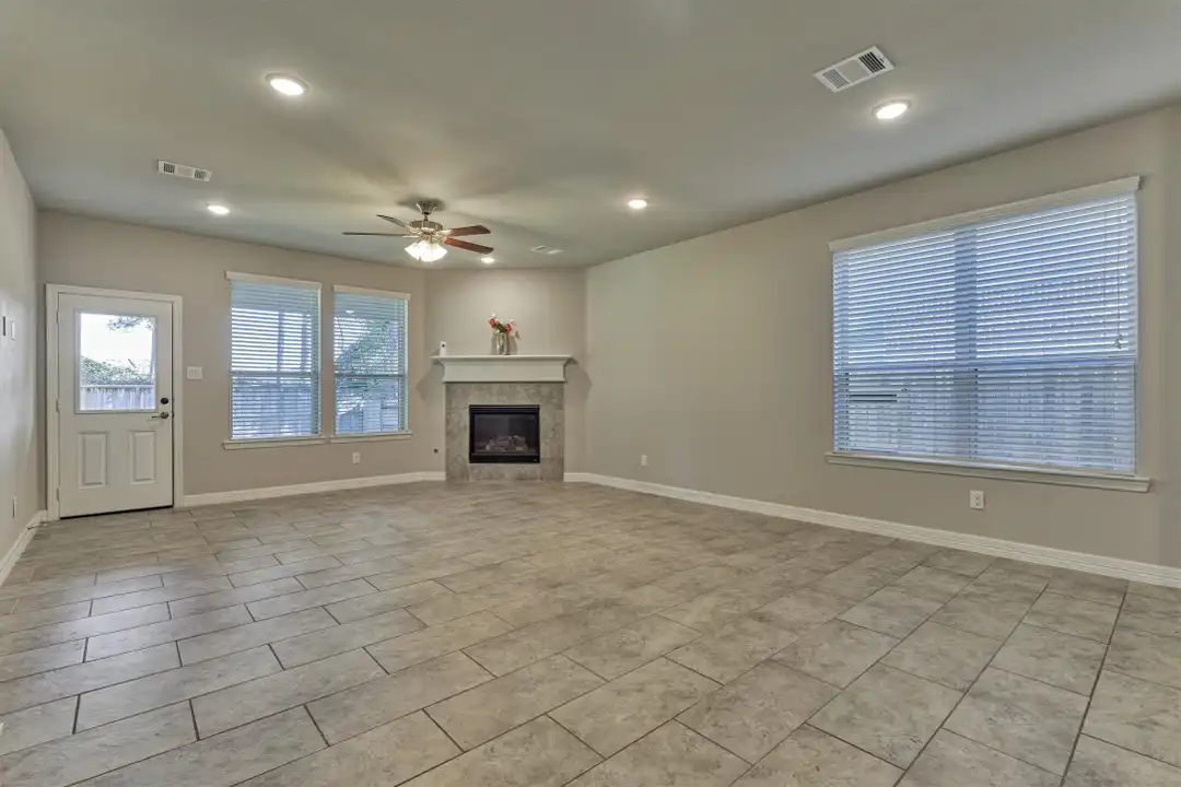 132 Cobble Medley Ct - Willis, TX | Rent.