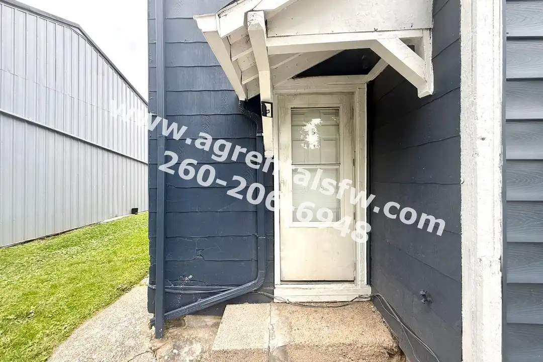 616 Mechanic St unit B - View 2