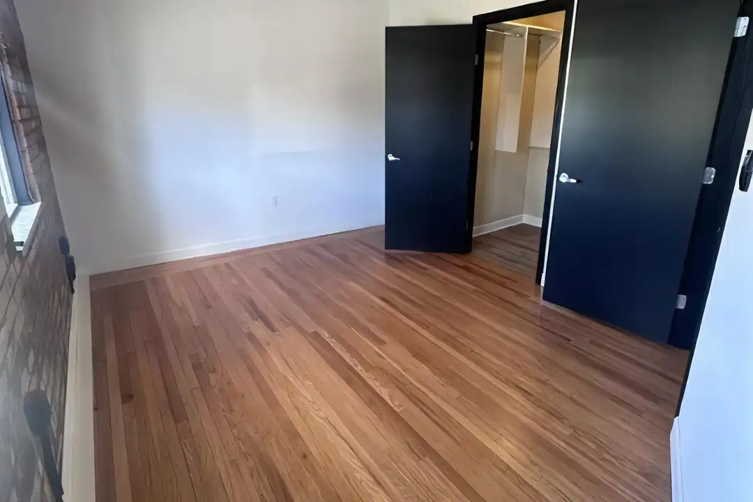 2800 Mayfield Rd – photo 1