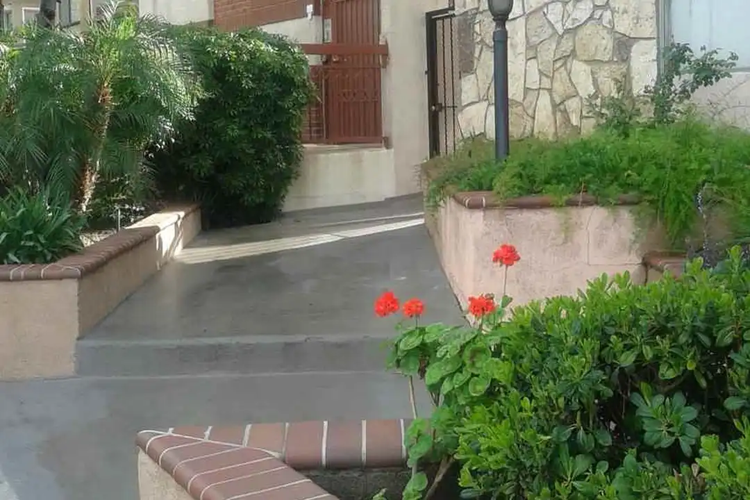630 E Orange Grove Ave unit J - View 3