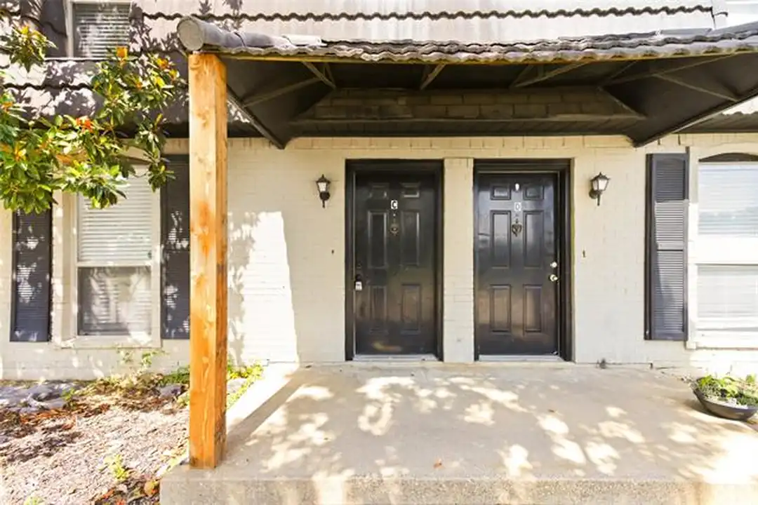 2729 Hurstview Dr unit C - View 3