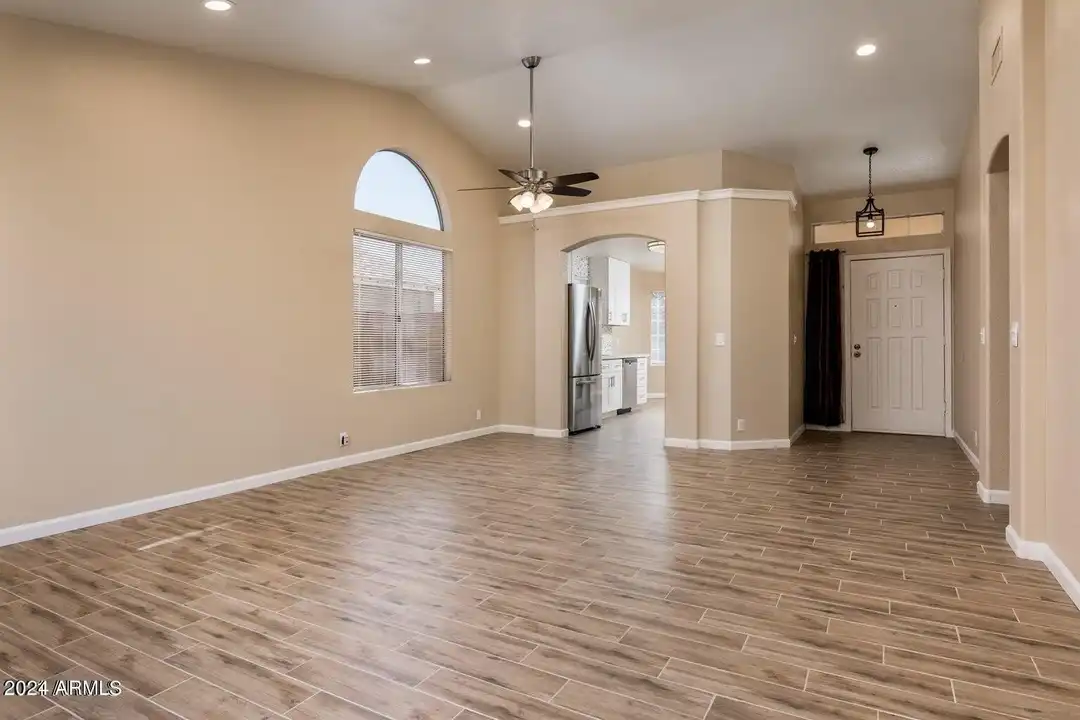 8564 W Ocotillo Rd - More