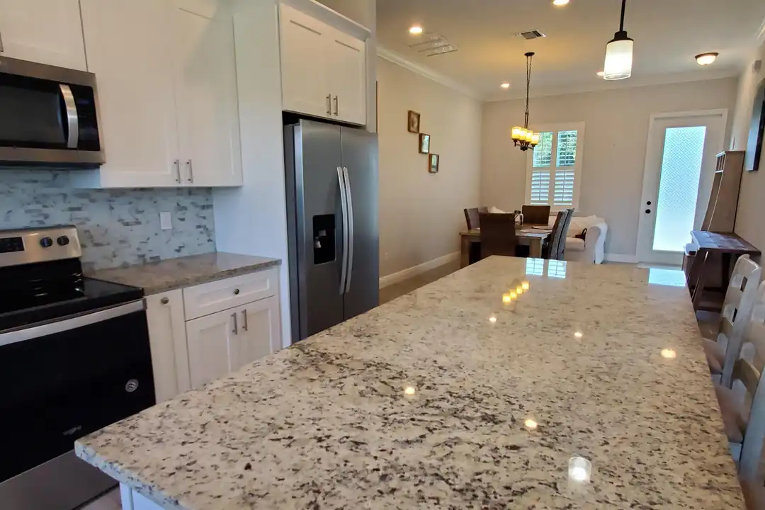 2161 SE Sunflower St - More