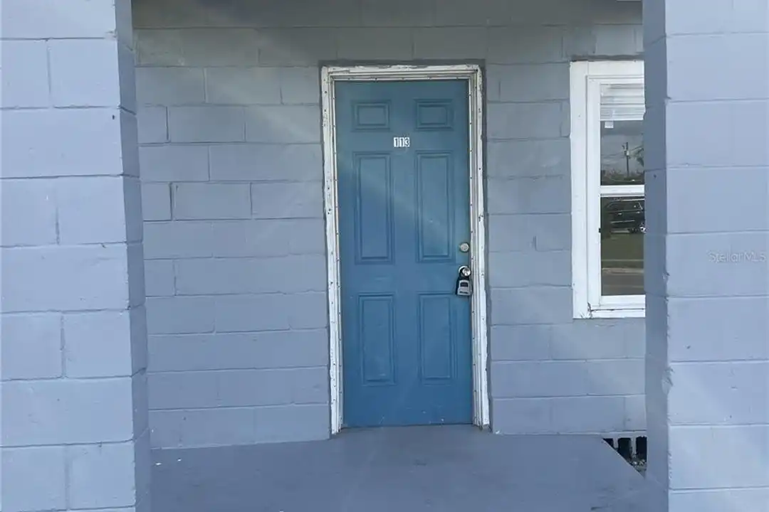 113 Washington Ave – photo 1 of 9