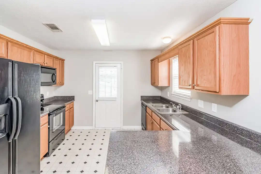 1202 Elisha Ct - View 4