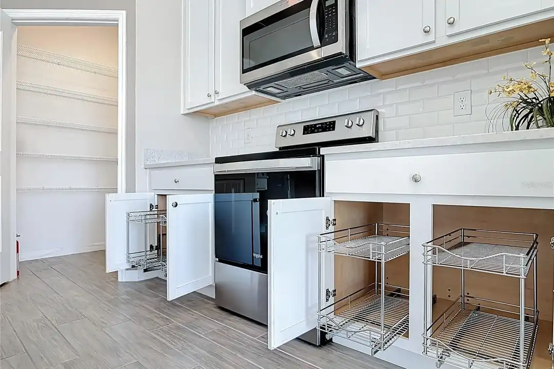 1601 Delphi Wy - View 6