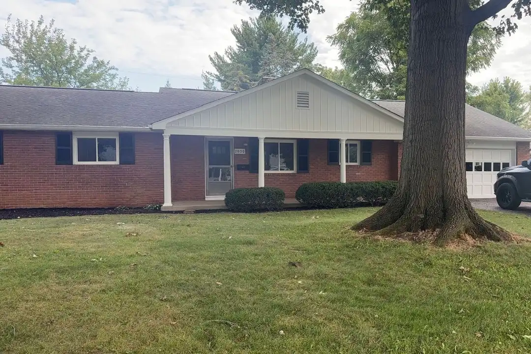 2030 Chardon Rd – photo 1
