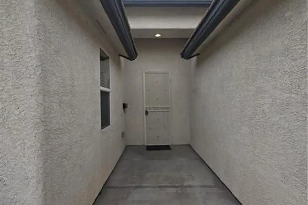 House in Las Vegas - View 5