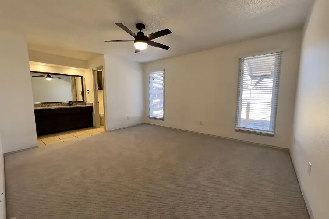 5702 91st St - View 5