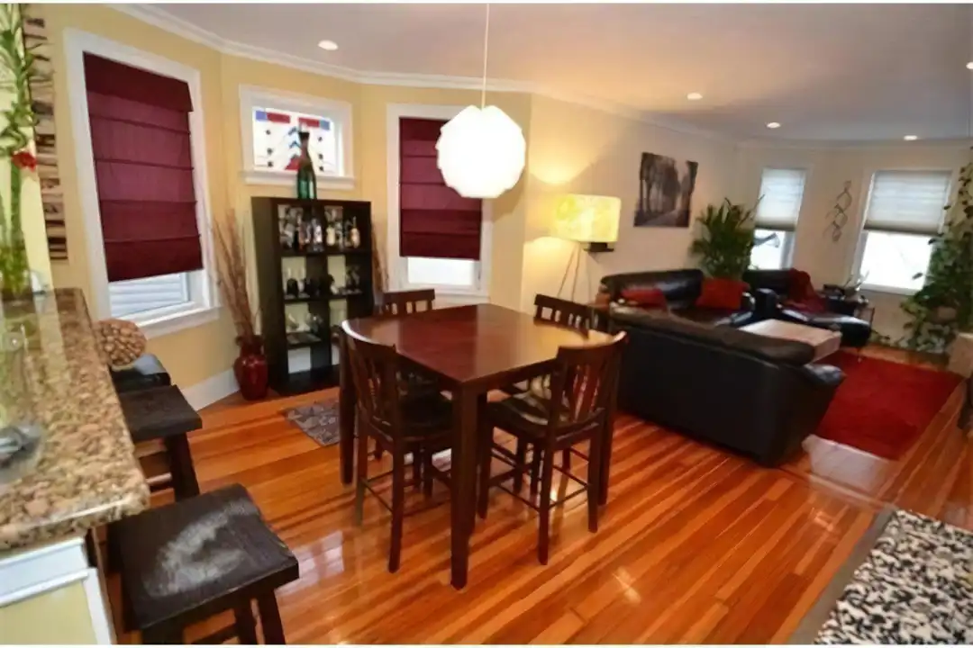 17 Pond St unit 3 - View 3