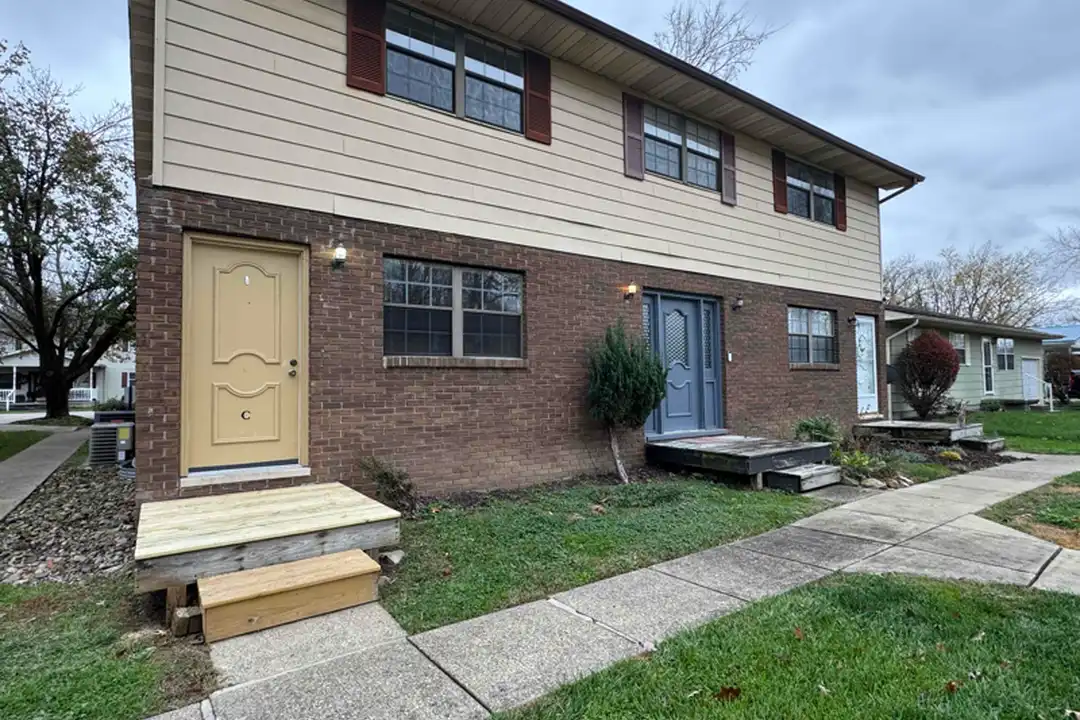 8 Garden Ln unit C – photo 1