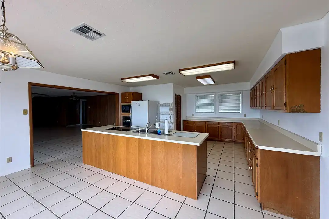 337 W Cattle Dr - View 5